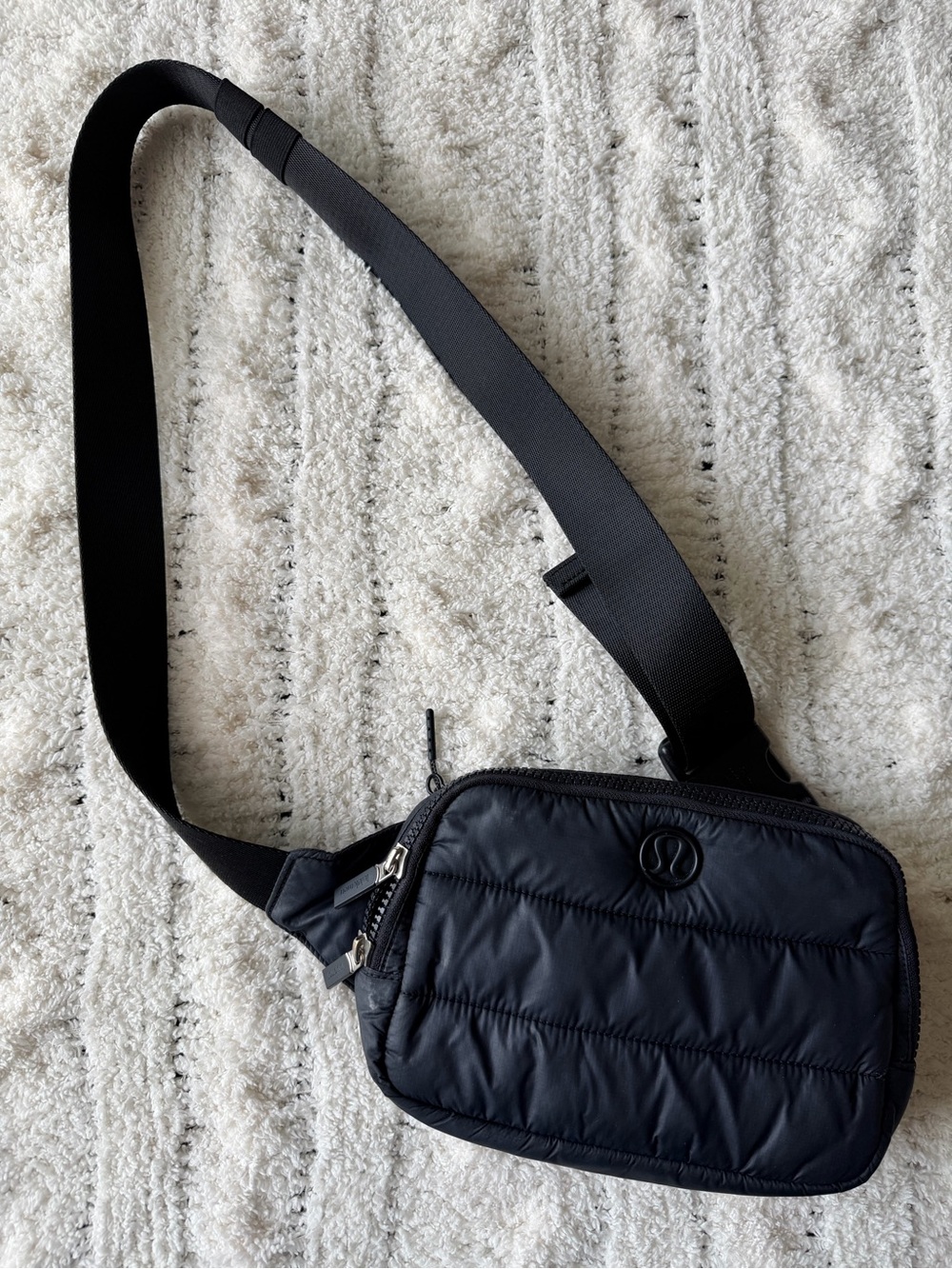 Lululemon quilted black puffer belt bag crossbody fanny pack large adjustable